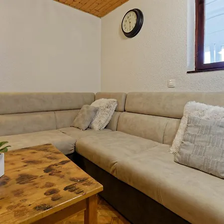 Chiara Apartment *